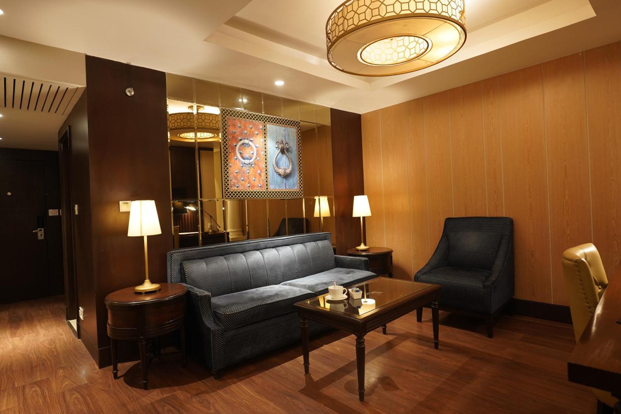 Deluxe Suite,1557171760:JPEG